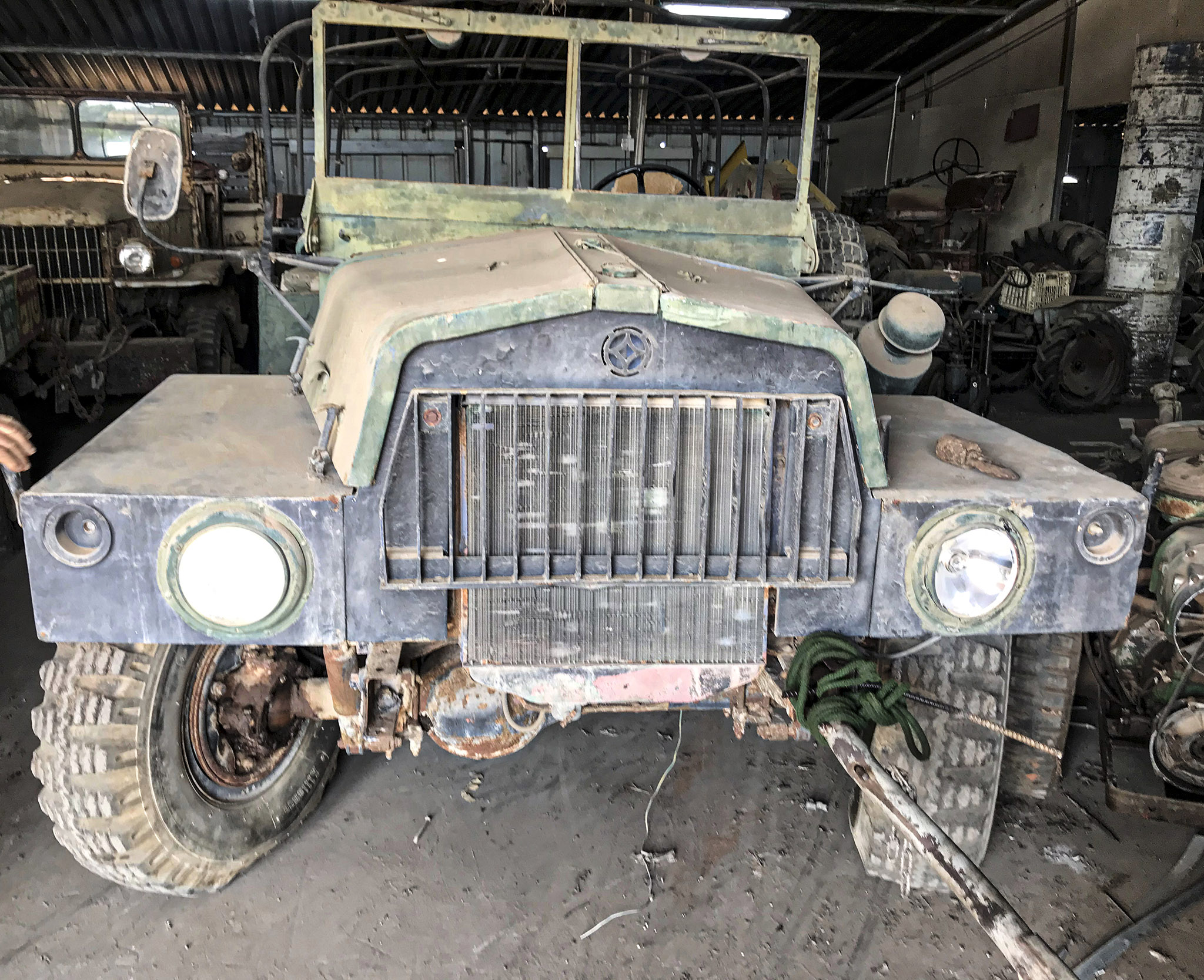  תעשיות רכב נצרת עילית קומנדקר M325